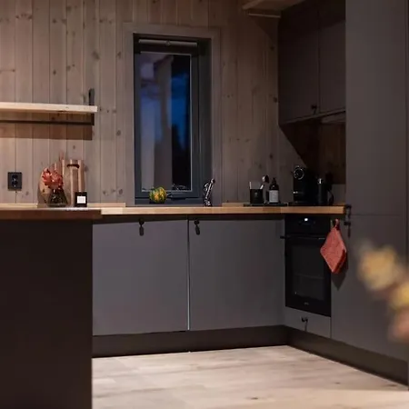 Modern With A Mountain View Дом отдыха