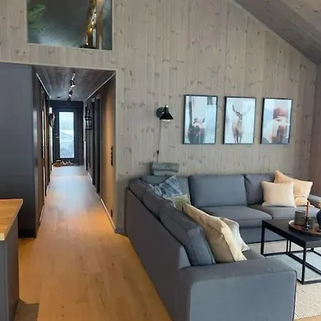 Дом отдыха Modern With A Mountain View