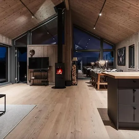 Modern With A Mountain View Vakantiehuis