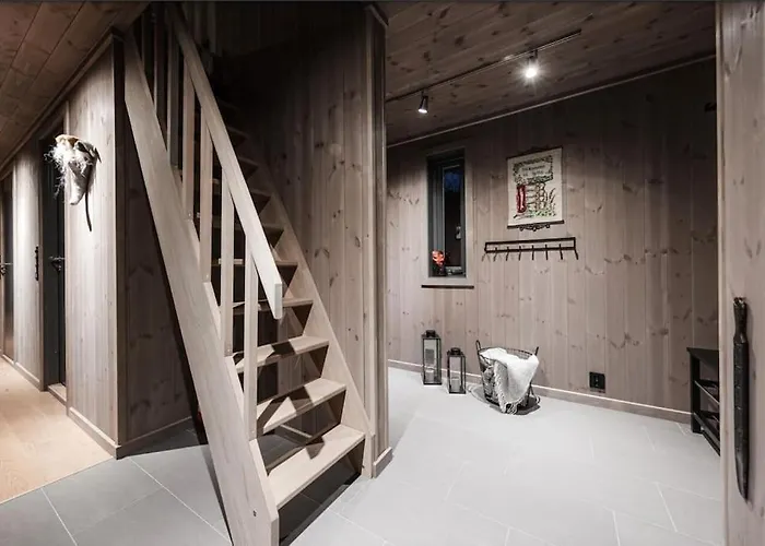 Modern With A Mountain View Vakantiehuis Nos