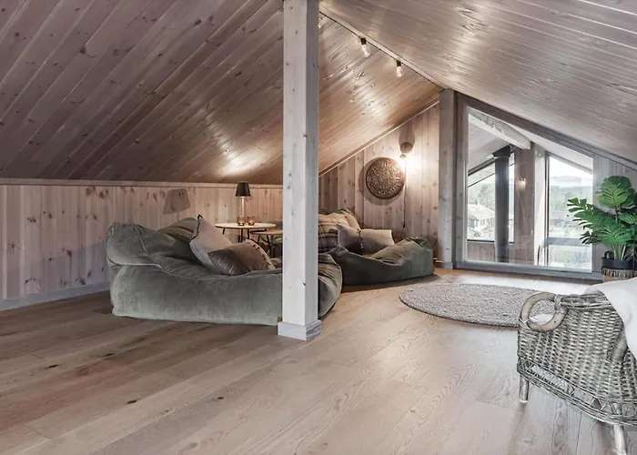 Modern With A Mountain View Nos